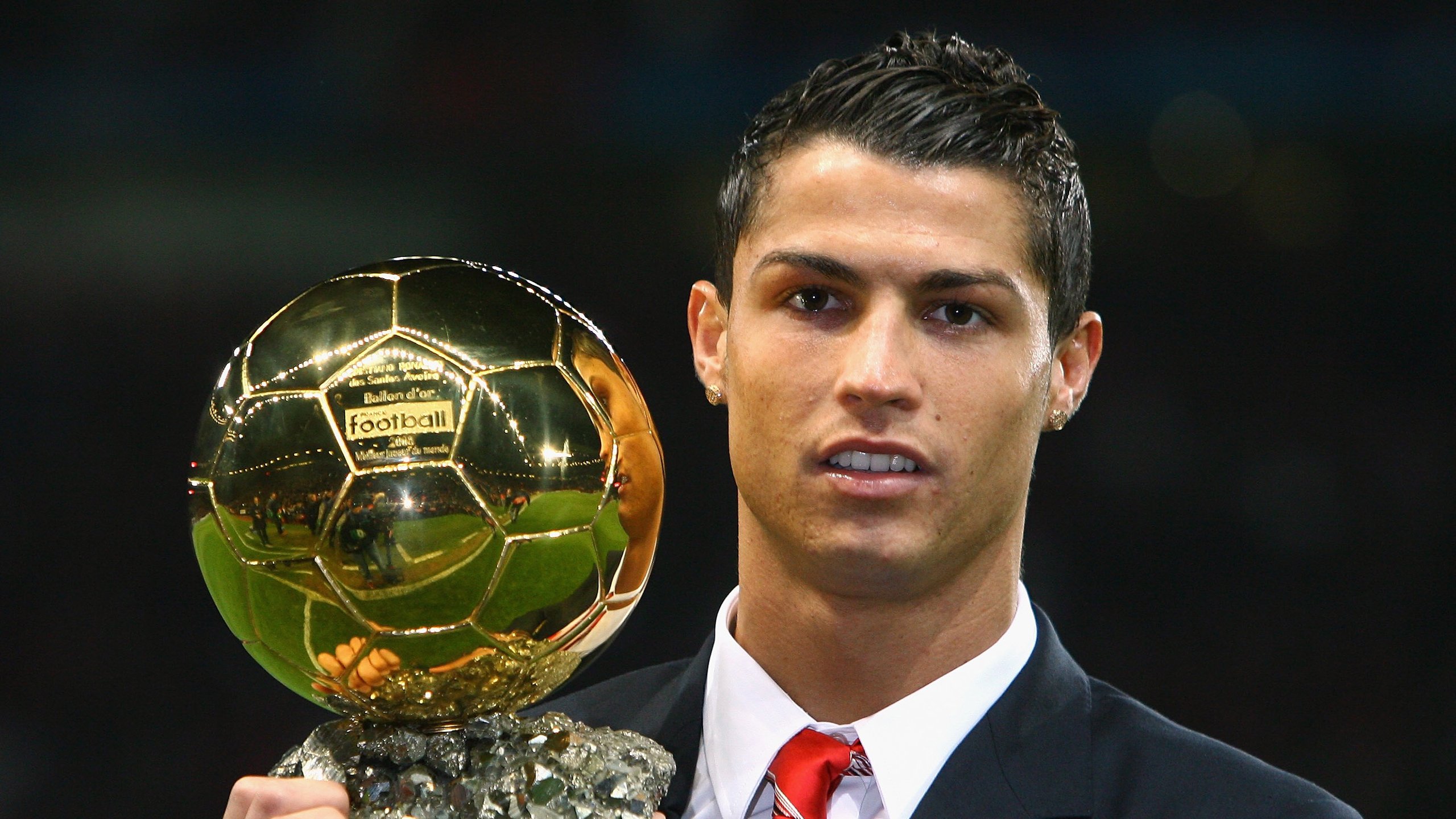 胡贝特·科斯泳姿流畅技术细腻，胡贝特胡尔卡奇